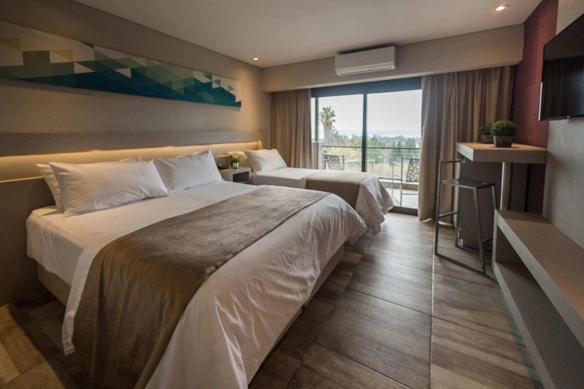 Eleton Resort & Spa Вилья-Карлос-Пас Экстерьер фото