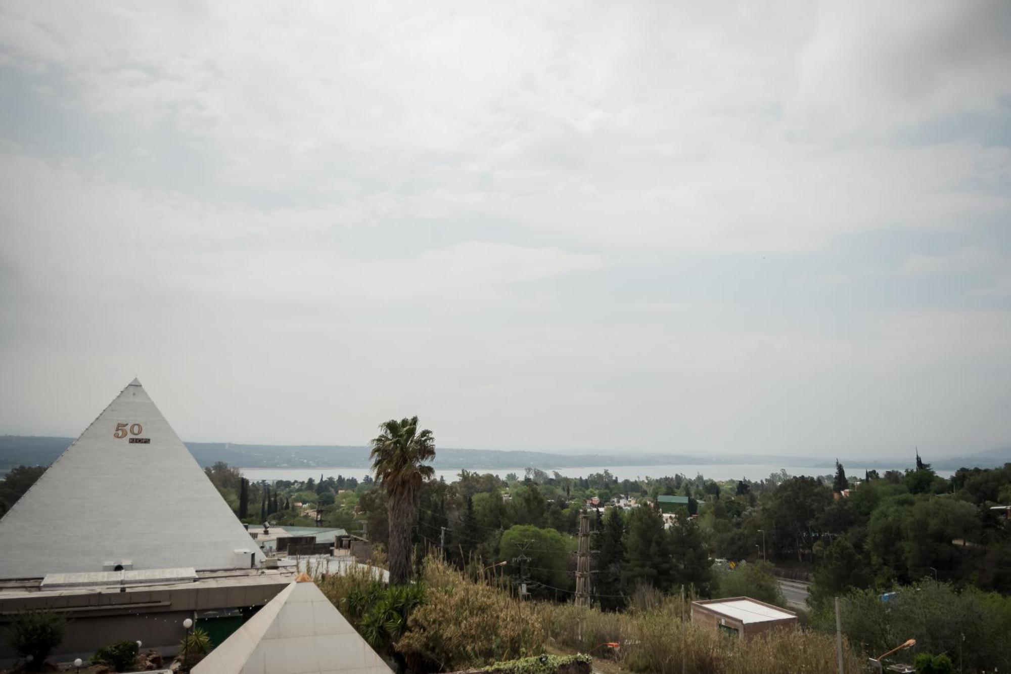 Eleton Resort & Spa Вилья-Карлос-Пас Экстерьер фото