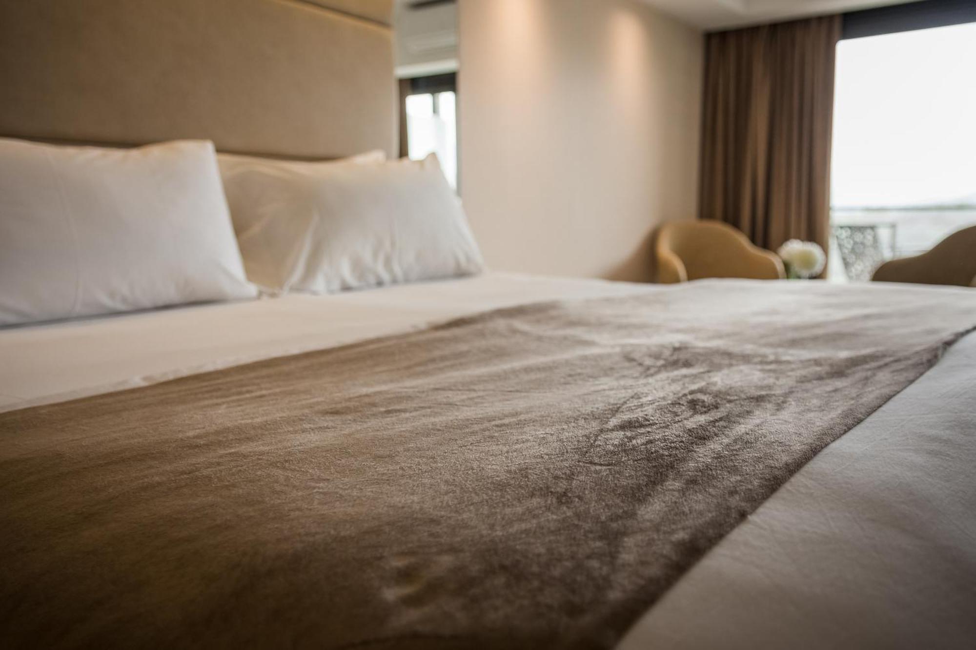 Eleton Resort & Spa Вилья-Карлос-Пас Экстерьер фото